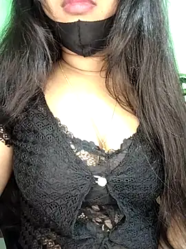 Snapshot of Idhika_Paul chatting on February 19, 2026, 4:15 pm Idhika Paul online show from February 19, 2026, 4:15 pm