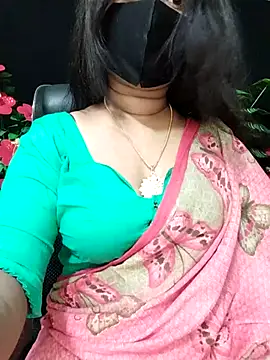 Idhika Paul online show from October 9, 2025, 12:22 am