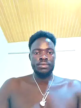 MaskedGQ online show from October 31, 2025, 11:44 pm