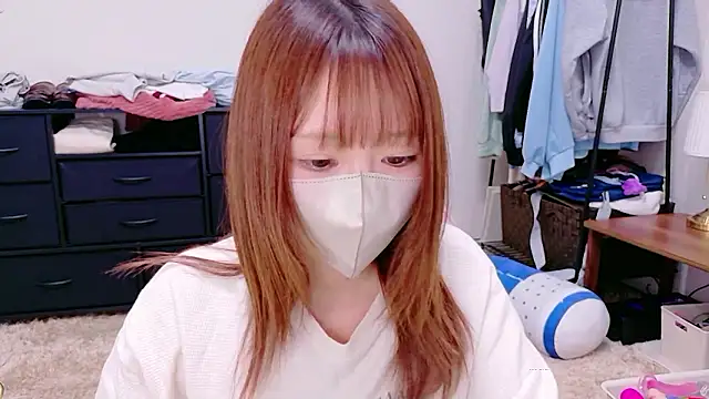 Yui-Ch online show from April 30, 2026, 1:40 pm