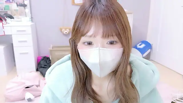 Yui-Ch online show from October 20, 2025, 2:46 am