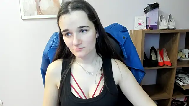 KateDelight online show from April 18, 2026, 7:00 am