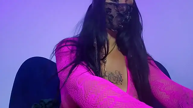 kamila french online show from July 4, 2026, 10:47 pm