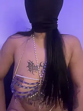 kamila french online show from March 1, 2026, 9:04 pm