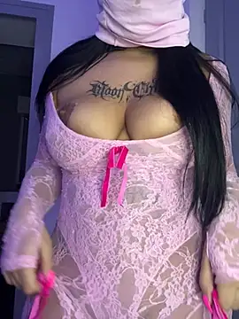 kamila french online show from February 23, 2026, 9:26 pm