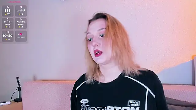 CrystalRey online show from March 11, 2026, 8:19 am