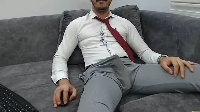 Naughtb0y online show from May 17, 2026, 11:16 pm