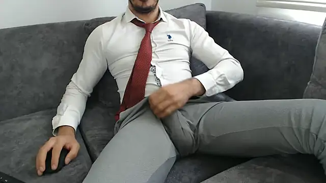 Naughtb0y online show from July 7, 2026, 10:52 am