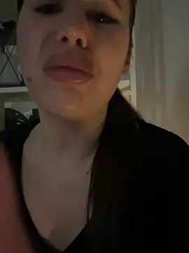 Milkissss online show from April 30, 2026, 8:57 pm