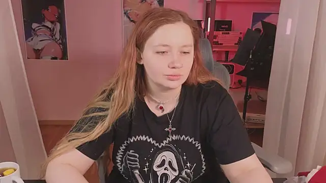 Snapshot of carolina_elf chatting on February 11, 2026, 5:40 am carolina elf online show from February 11, 2026, 5:40 am