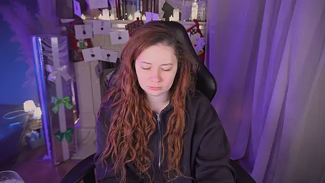 Snapshot of carolina_elf chatting on January 10, 2026, 5:36 am carolina elf online show from January 10, 2026, 5:36 am