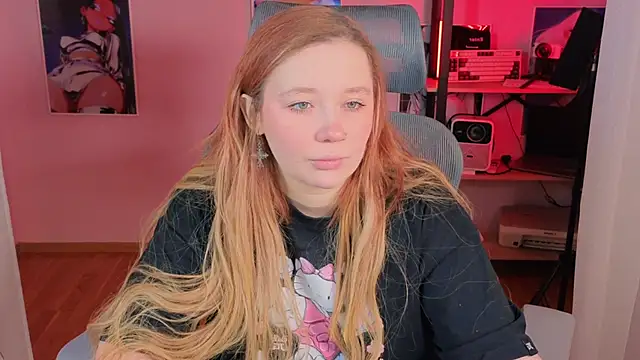 Snapshot of carolina_elf chatting on March 10, 2026, 5:22 am carolina elf online show from March 10, 2026, 5:22 am