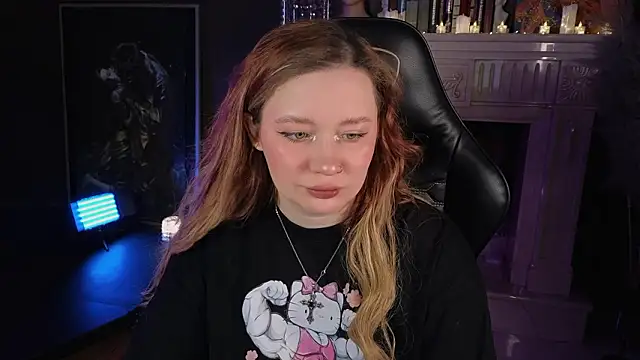 Snapshot of carolina_elf chatting on March 22, 2026, 8:16 am carolina elf online show from March 22, 2026, 8:16 am