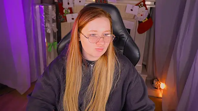 Snapshot of carolina_elf chatting on January 15, 2026, 5:22 am carolina elf online show from January 15, 2026, 5:22 am