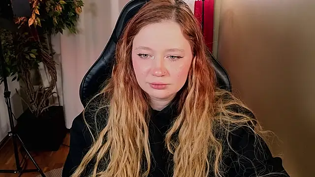 Snapshot of carolina_elf chatting on February 27, 2026, 5:18 am carolina elf online show from February 27, 2026, 5:18 am