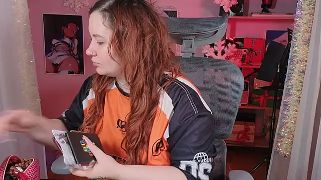 Snapshot of carolina_elf chatting on January 11, 2026, 5:25 am carolina elf online show from January 11, 2026, 5:25 am