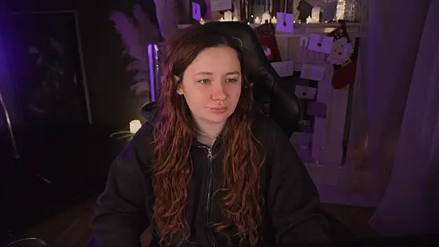 Snapshot of carolina_elf chatting on January 8, 2026, 5:24 am carolina elf online show from January 8, 2026, 5:24 am