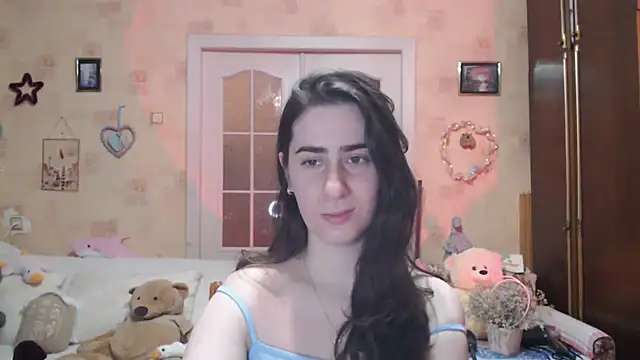 INELIKA online show from November 28, 2025, 8:42 pm