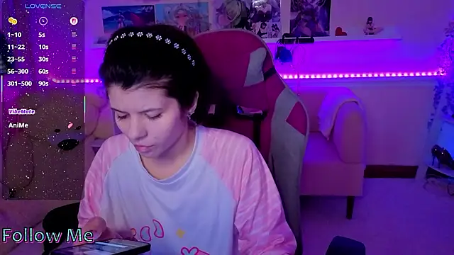 Snapshot of Katya_Zaitseva chatting on March 19, 2026, 1:33 pm Katya Zaitseva online show from March 19, 2026, 1:33 pm