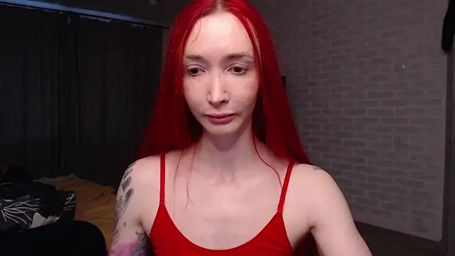 Roxy Silver online show from May 5, 2026, 1:36 pm