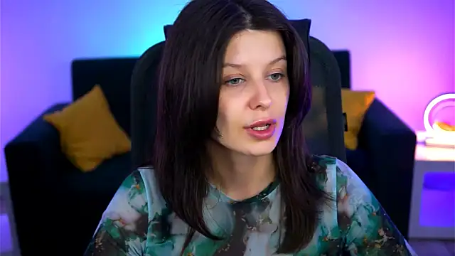 NicoleMun online show from March 4, 2025, 2:53 pm