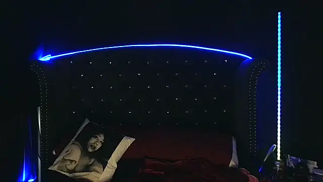 msyvette1970xh online show from February 15, 2025, 3:39 pm