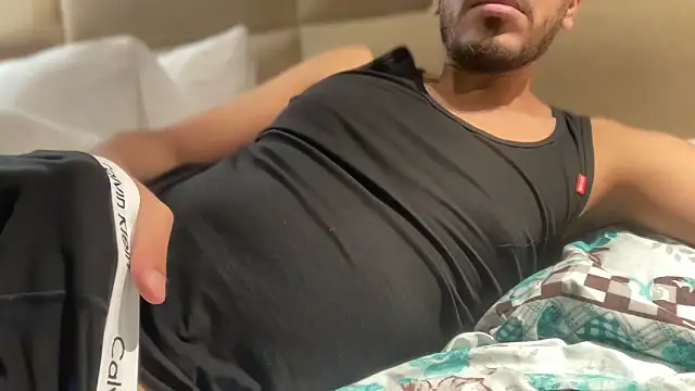 Mooka69 online show from October 3, 2025, 4:25 am