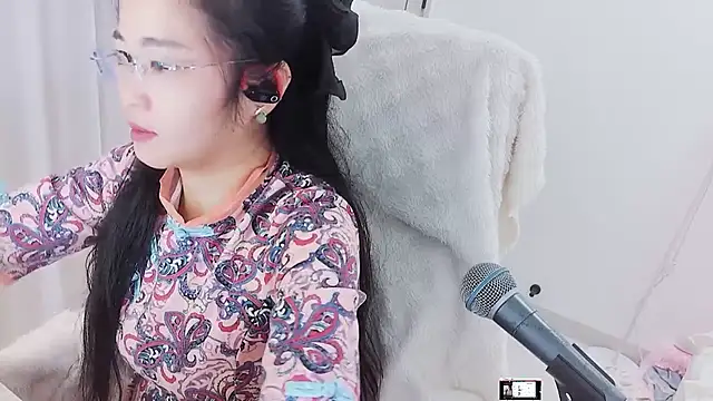 Floor oo online show from October 12, 2025, 2:29 pm