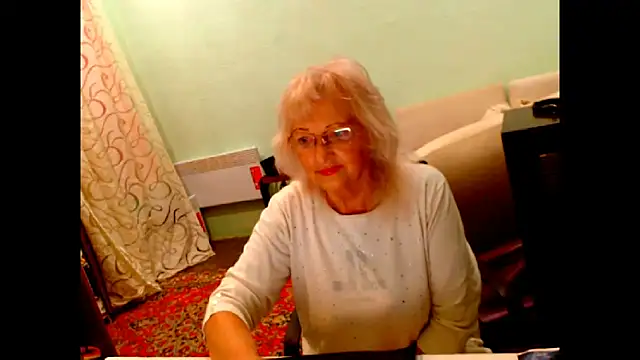 Natali7634 online show from October 20, 2025, 3:30 am