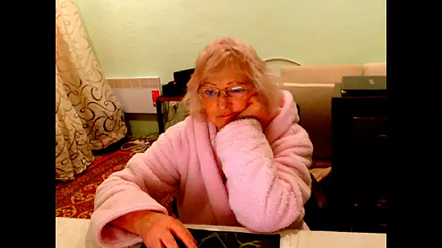 Natali7634 online show from December 22, 2025, 11:49 pm