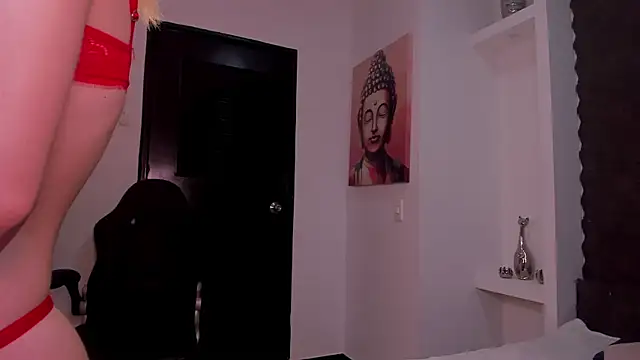 jenaa  online show from September 15, 2025, 12:49 pm