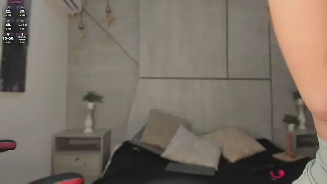 Snapshot of jenaa_ chatting on June 17, 2026, 12:37 pm jenaa online show from June 17, 2026, 12:37 pm