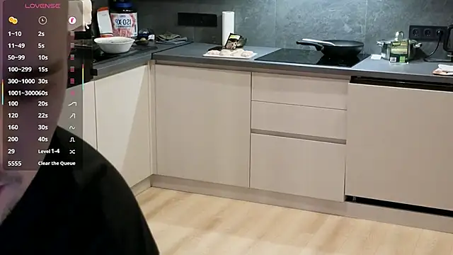 Snapshot of Larstar01 chatting on March 4, 2026, 9:55 pm Larstar01 online show from March 4, 2026, 9:55 pm