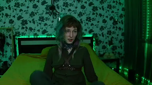 Littlespacemouse online show from October 6, 2025, 7:58 pm