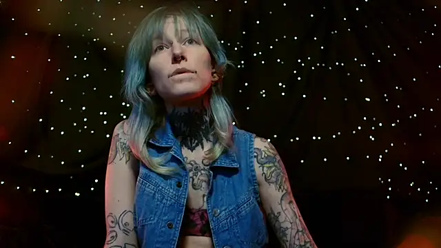 Littlespacemouse online show from December 21, 2025, 1:46 pm