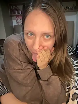 Sashabunny online show from October 1, 2025, 9:40 pm