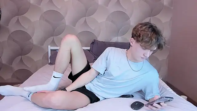 Ian Flor online show from January 11, 2026, 1:07 pm