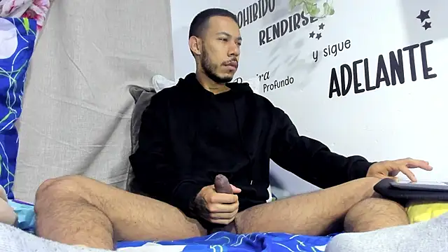 Aronxxs online show from January 13, 2026, 10:19 am