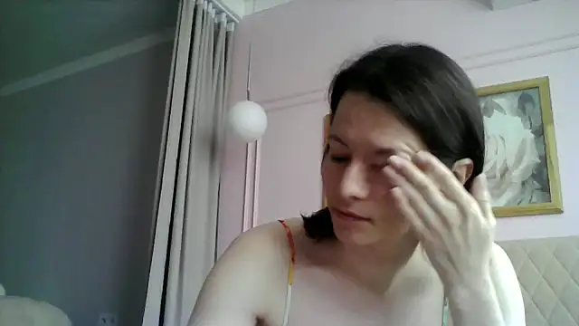 SunElizabeth online show from March 18, 2025, 6:50 am