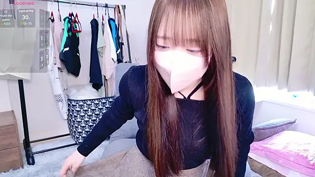 Snapshot of chan_yuma_tan chatting on March 23, 2026, 11:37 pm chan yuma tan online show from March 23, 2026, 11:37 pm