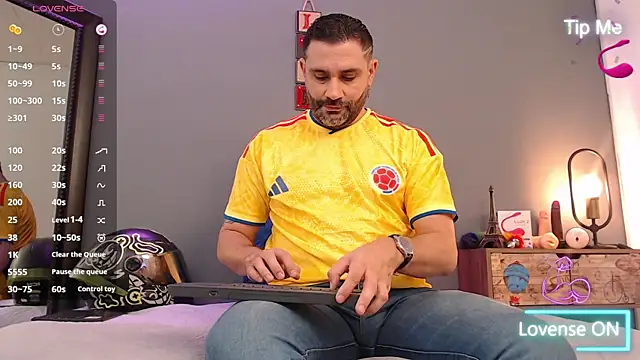 jonasbeards online show from July 3, 2026, 3:18 pm