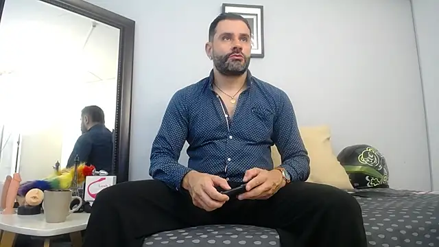 jonasbeards online show from November 18, 2025, 3:04 pm