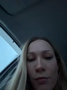 LavenderHot online show from December 20, 2025, 2:36 am