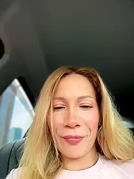 LavenderHot online show from July 26, 2026, 2:18 am