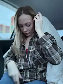 LavenderHot online show from January 10, 2026, 2:51 am