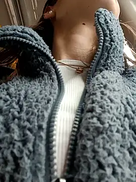 Snapshot of Violeta_12- chatting on March 18, 2026, 5:36 pm Violeta 12- online show from March 18, 2026, 5:36 pm