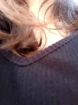 Snapshot of Violeta_12- chatting on February 11, 2026, 2:17 pm Violeta 12- online show from February 11, 2026, 2:17 pm