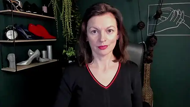 VivianWILD online show from March 12, 2025, 7:02 am