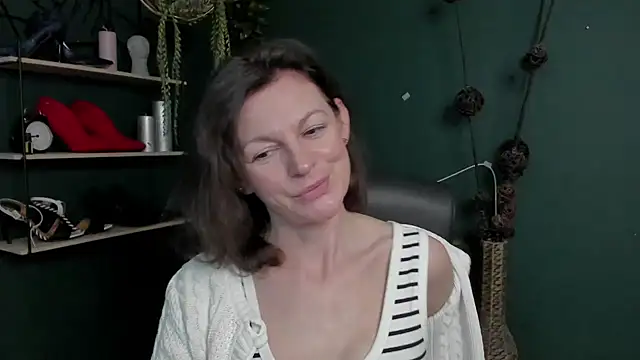 VivianWILD online show from March 11, 2025, 7:03 am