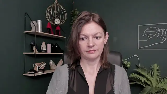 VivianWILD online show from November 28, 2025, 7:41 am